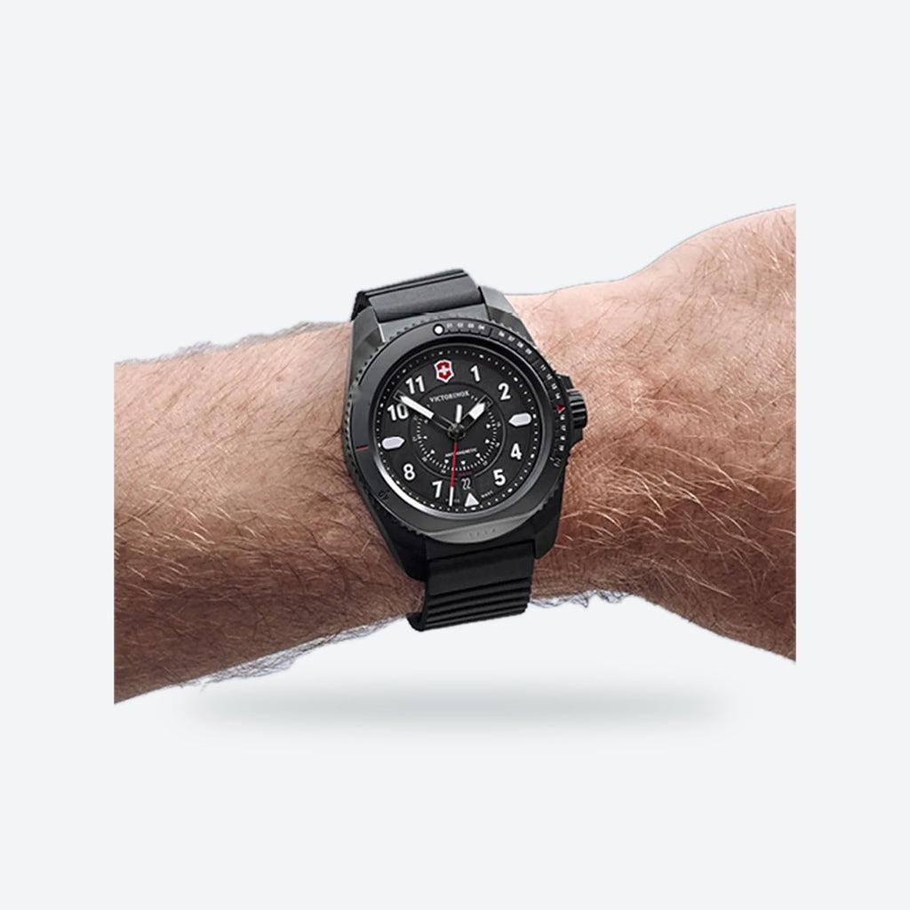 Men's 43mm Black Dial Watch, Rubber Strap, Style 2, view 2
